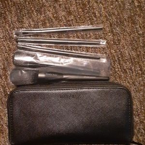 MaryKay Essential Brush Collection